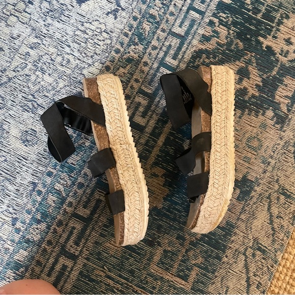 ESPIRIT platform black sandals / Size 10 - Picture 2 of 5